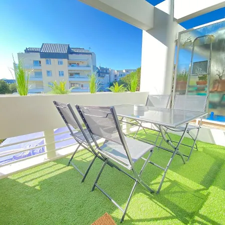 Plein Charme Aux Minimes Calme + Parking + Wifi דירה *